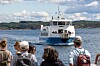 färja närmar sig hamn