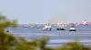 Indiska fregatten INS Tabar på ingång till Göteborg, assisterad av bogserbåtarna Svitzer Tyr och Svitzer Oden.