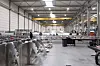 Fläktar och all elektronik monteras i vingkroppen av de anställda i Econowinds fabrik.