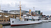 S/S Marieholm vid Packhuskajen i Göteborg. Fartyget har blivit utsatt för klotter och skadegörelse på babordssidan ut mot älven.