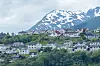 Under sommarmånaderna gör Hurtigrutens fartyg en extra sväng in på Geirangerfjorden.