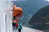 Den 15 kilometer långa Geirangerfjorden är ett av ­Norges mest besökta turistmål med upp till en miljon turister årligen.